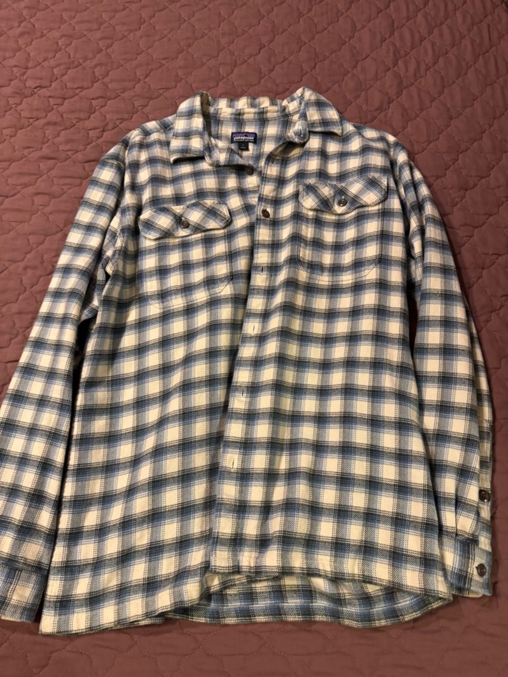 Patagonia Blue and Cream Plaid Lightweight Shirt Jacket